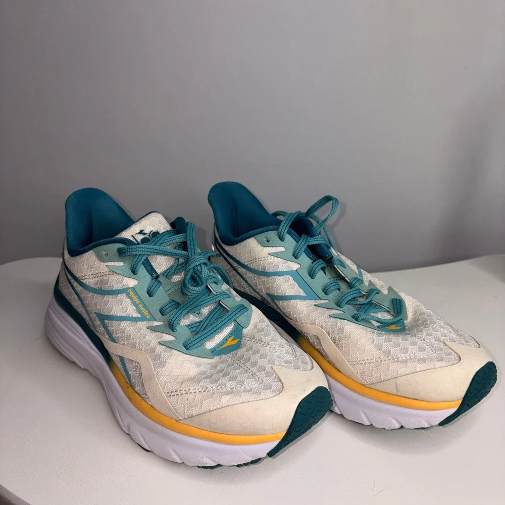 Diadora Equipe Nucleo Womens Running Shoes  Size 8